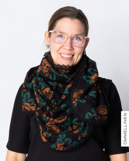 KOLMIO scarf, Babushka Roses - black/brown