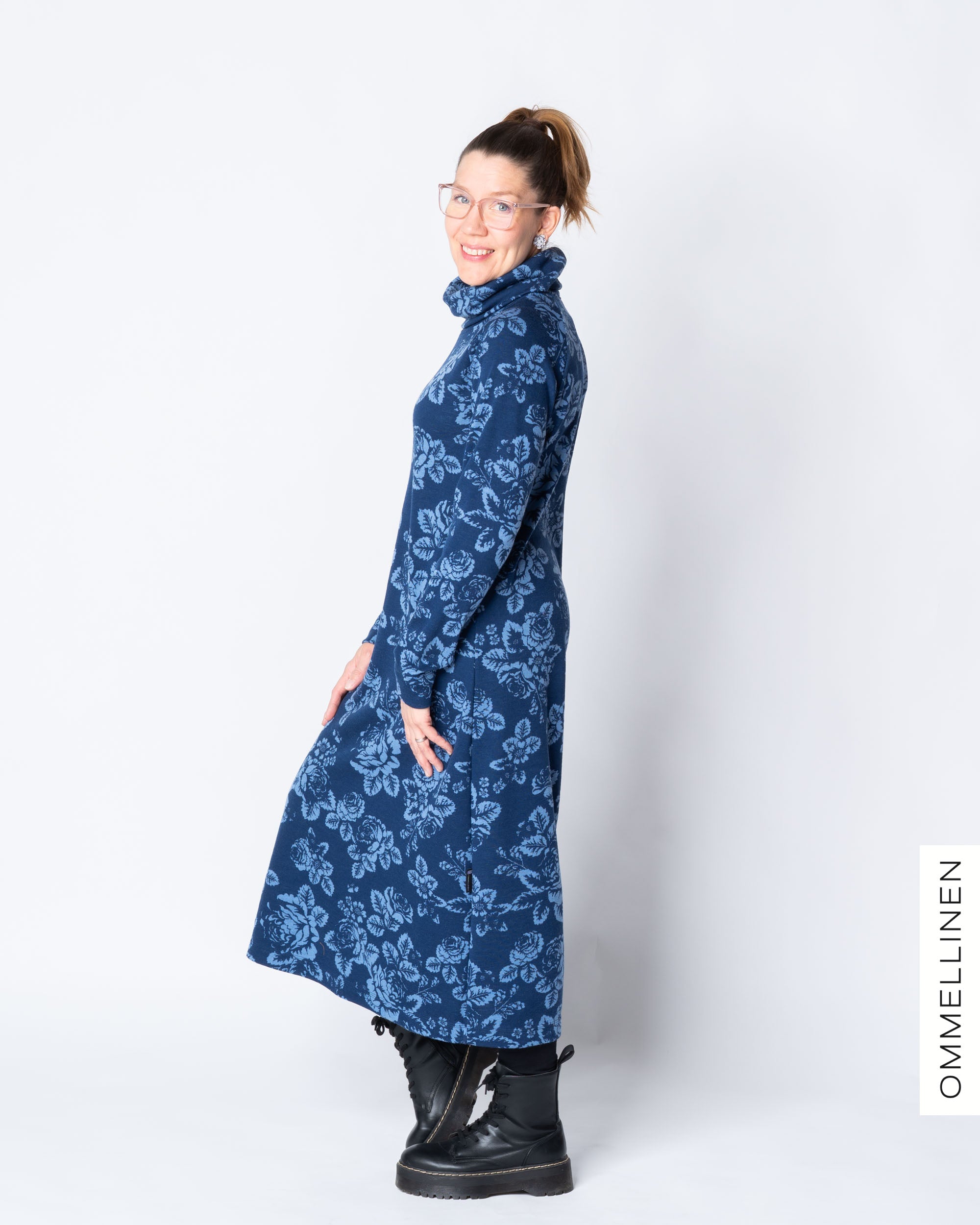 WOOL dress, Babushka Roses - blue
