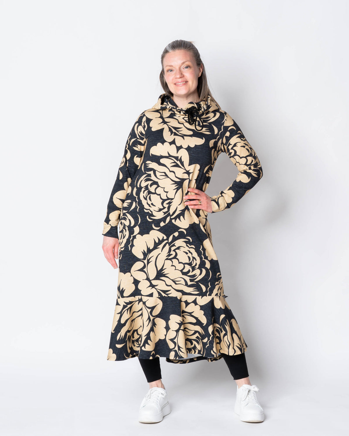 HULMU hoodie, Babushka Roses Giant - black/sand