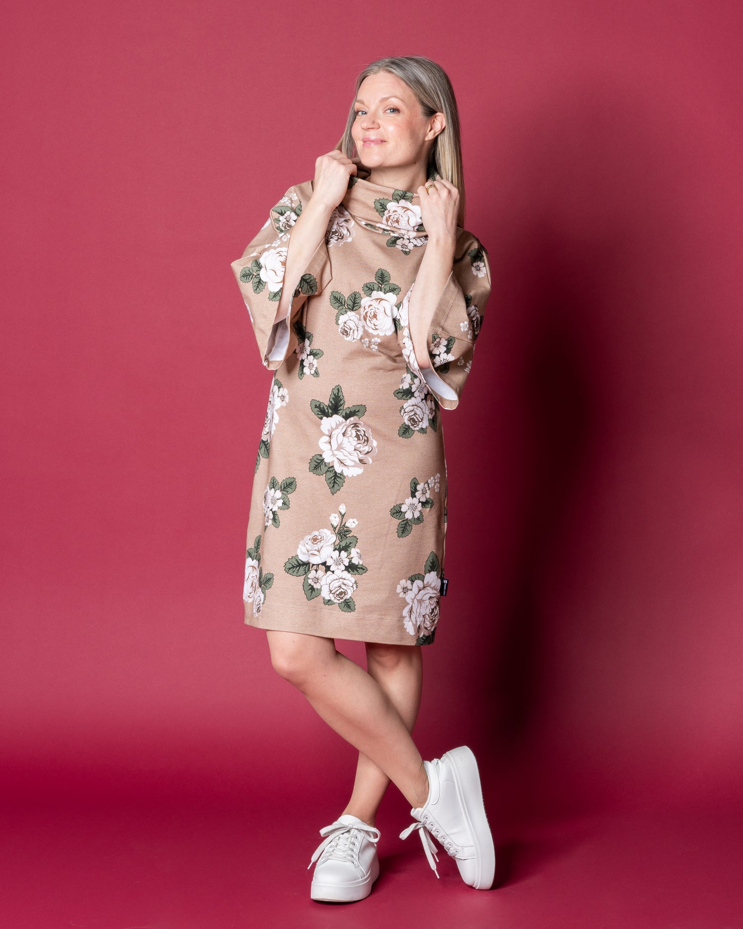 HULMU tunic, Babushka Roses - sand
