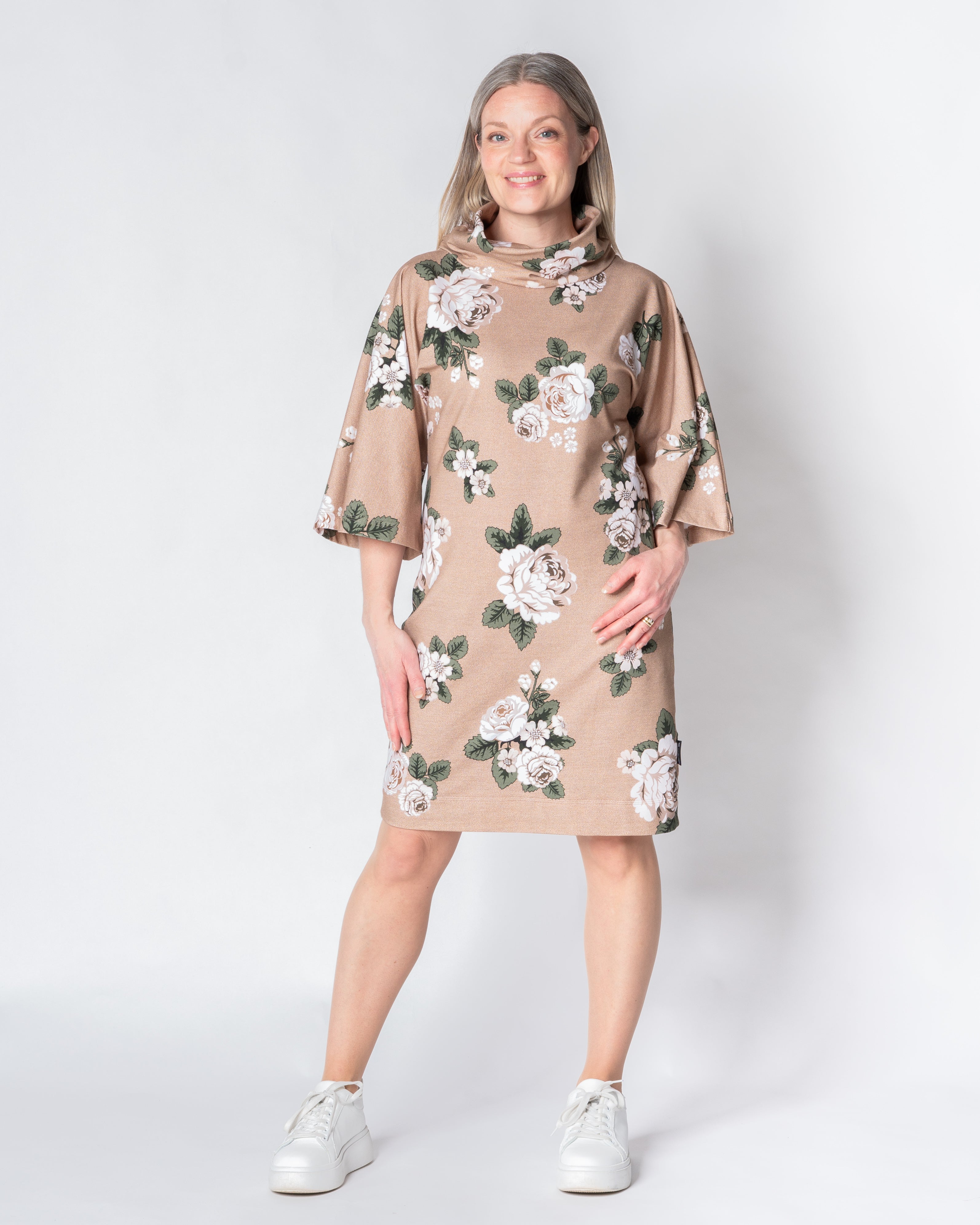 HULMU tunic, Babushka Roses - sand