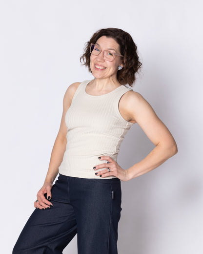 TYRMÄYS top, powder