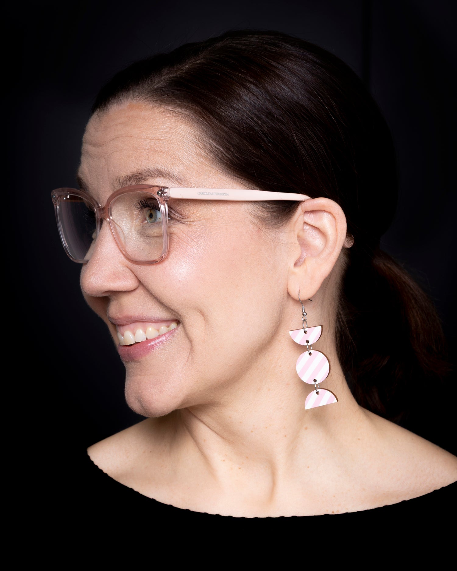 Earrings, Raita - light pink hanging, hook