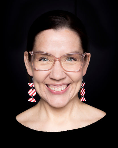 Earrings, Raita - red hanging, hook