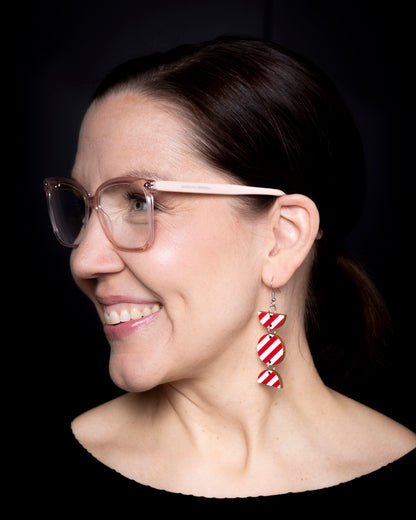 Earrings, Raita - red hanging, hook