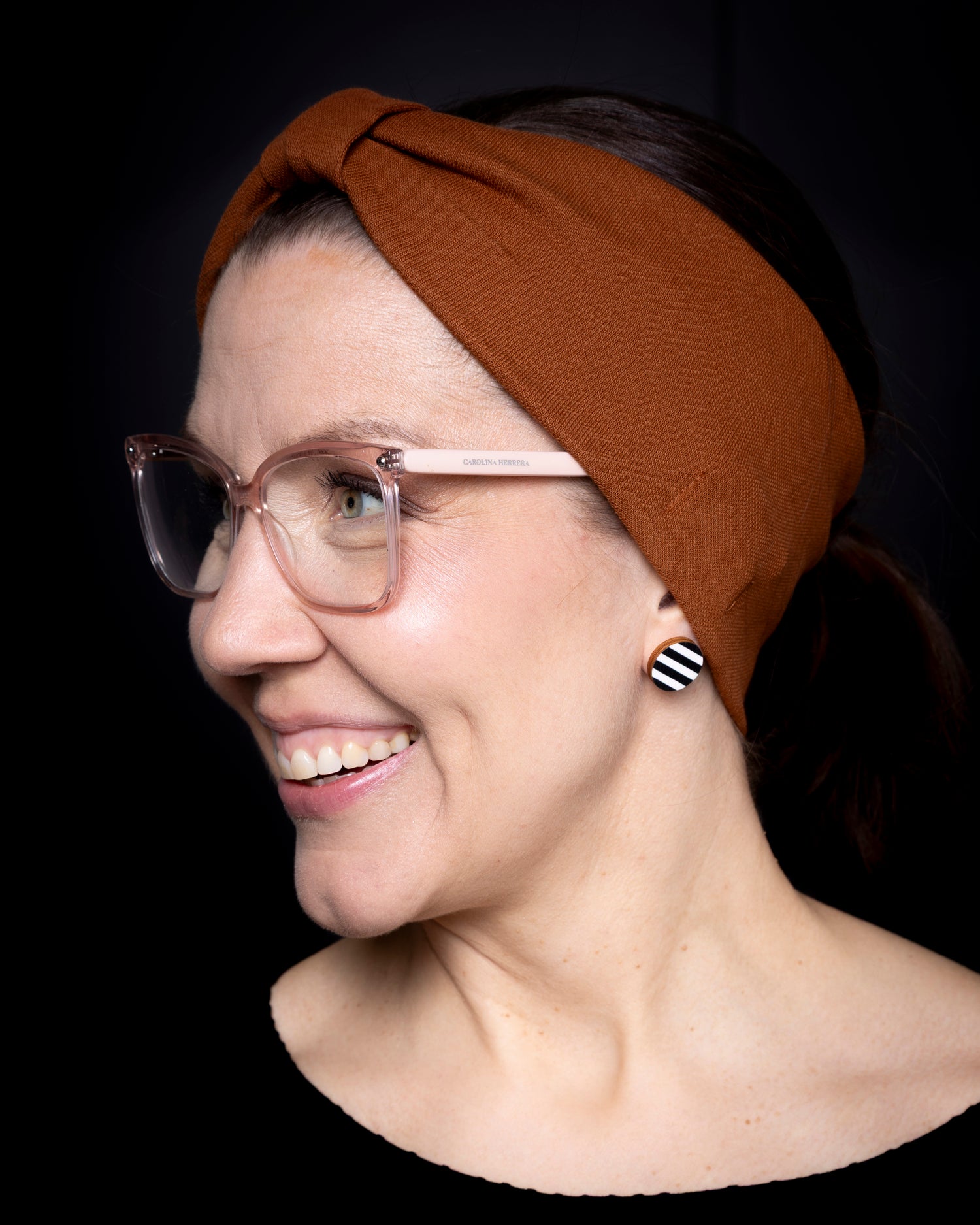 Bow headband, brown