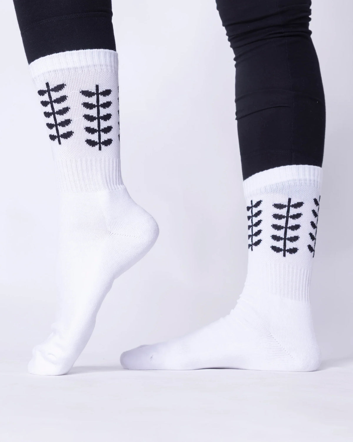 Ommellinen socks, white