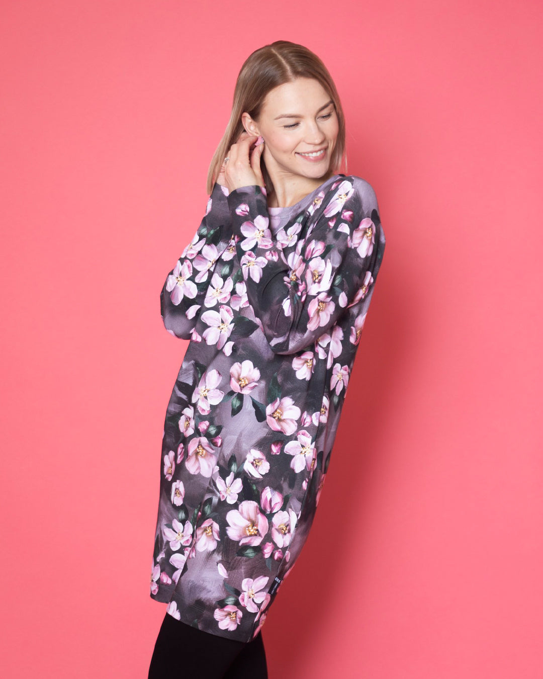 LEMPI tunic, Omenankukkia - rose