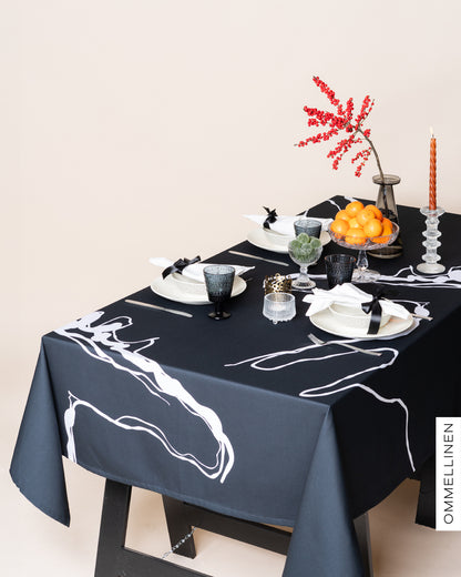Tablecloth, Pohjolan hirvi - dark