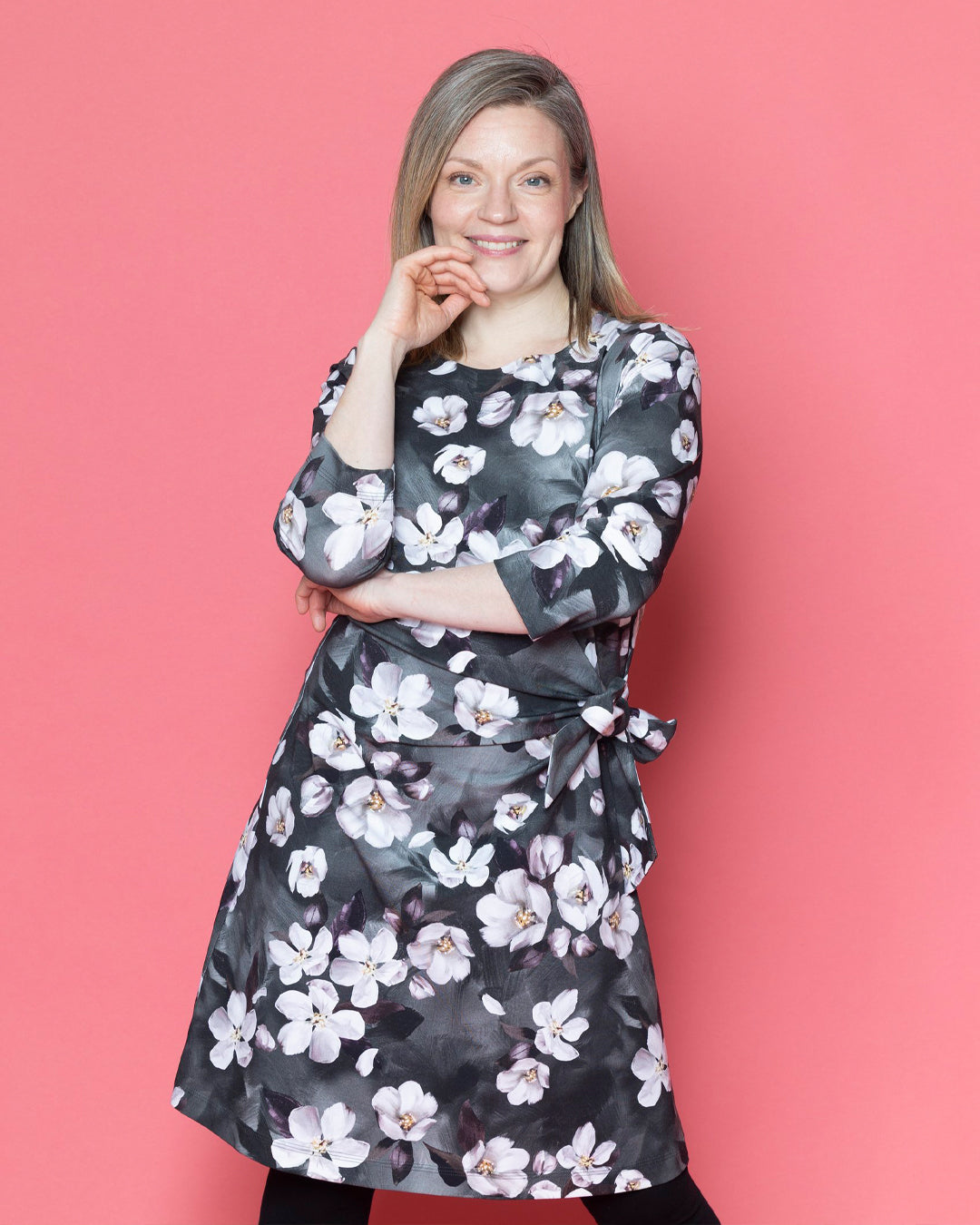 SOLMU dress, Omenankukkia - light